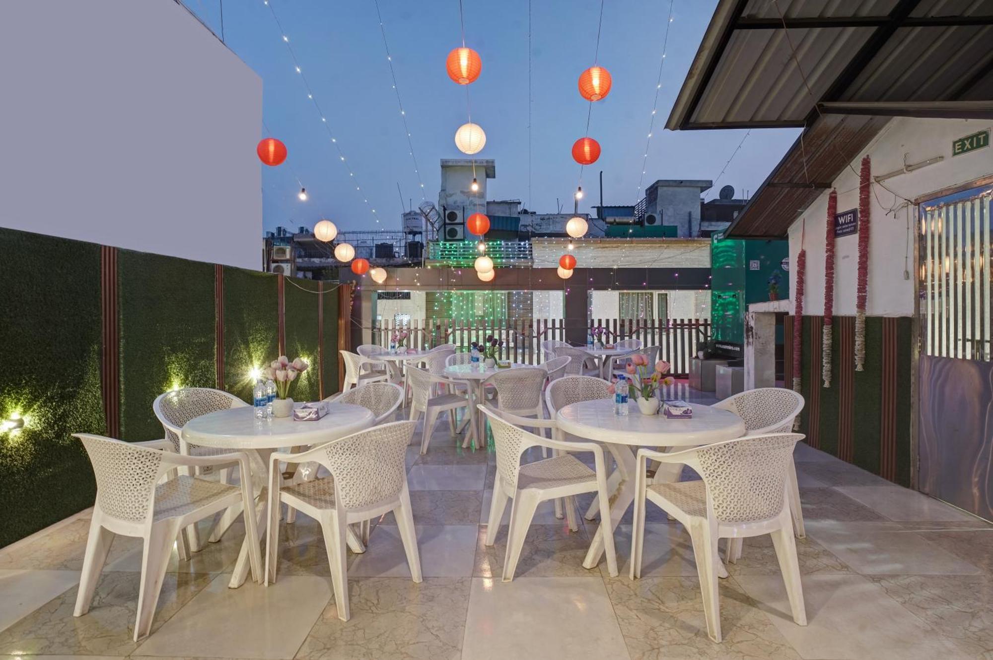 ホテル The Saina International - New Delhi, Paharganj エクステリア 写真
