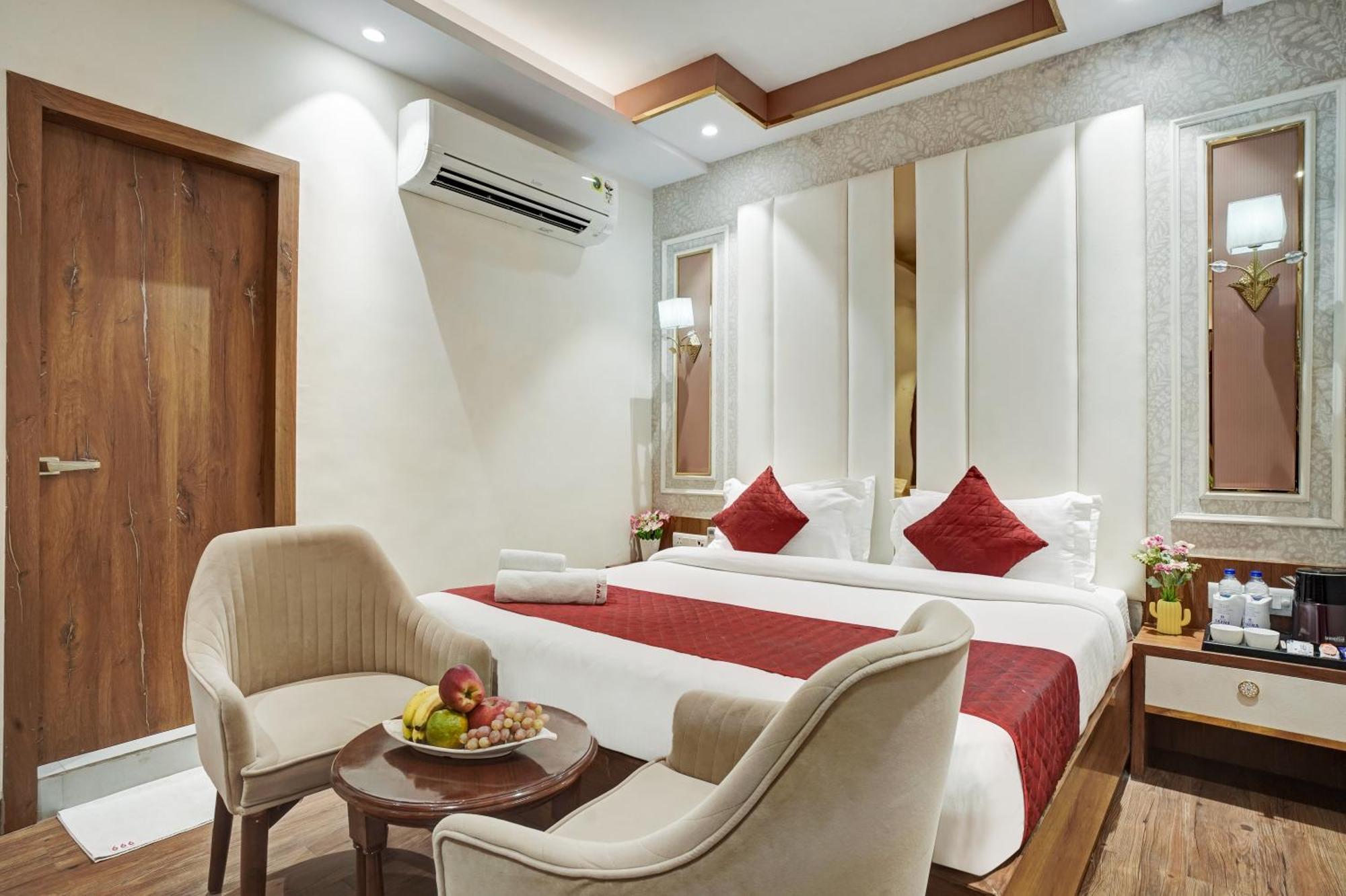 ホテル The Saina International - New Delhi, Paharganj エクステリア 写真