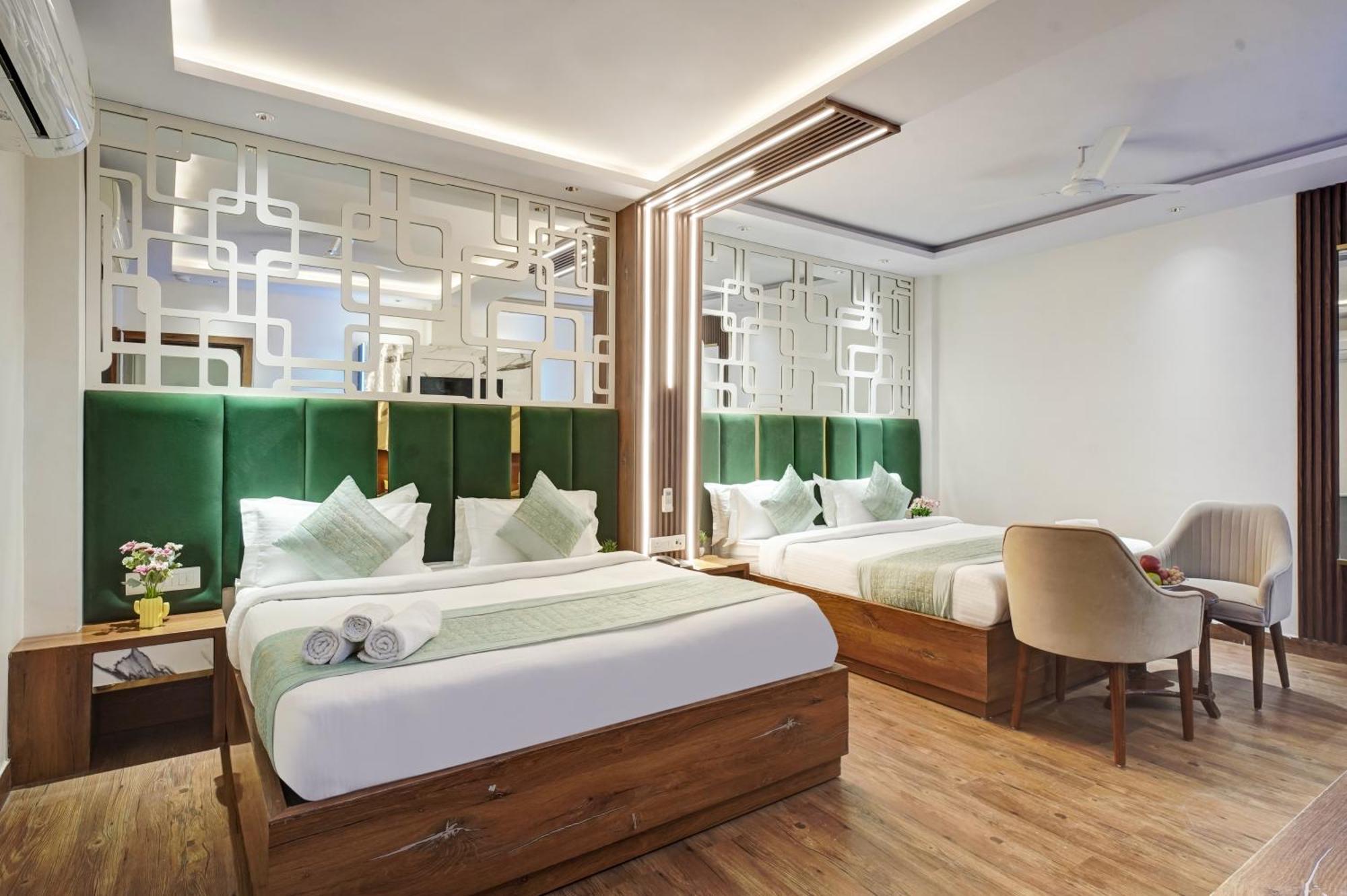 ホテル The Saina International - New Delhi, Paharganj エクステリア 写真